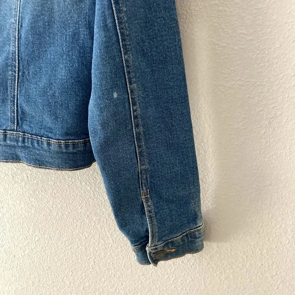 Old Navy Medium Wash Denim Jean Jacket - Large 10/12